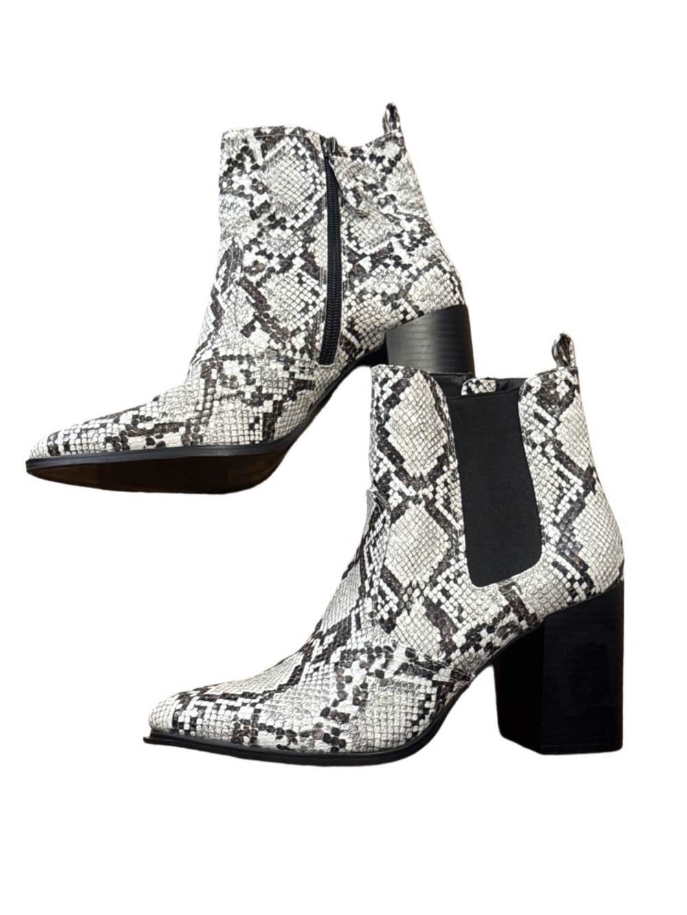 Size 8.5 Snake-Print Ankle Boots - White/Black